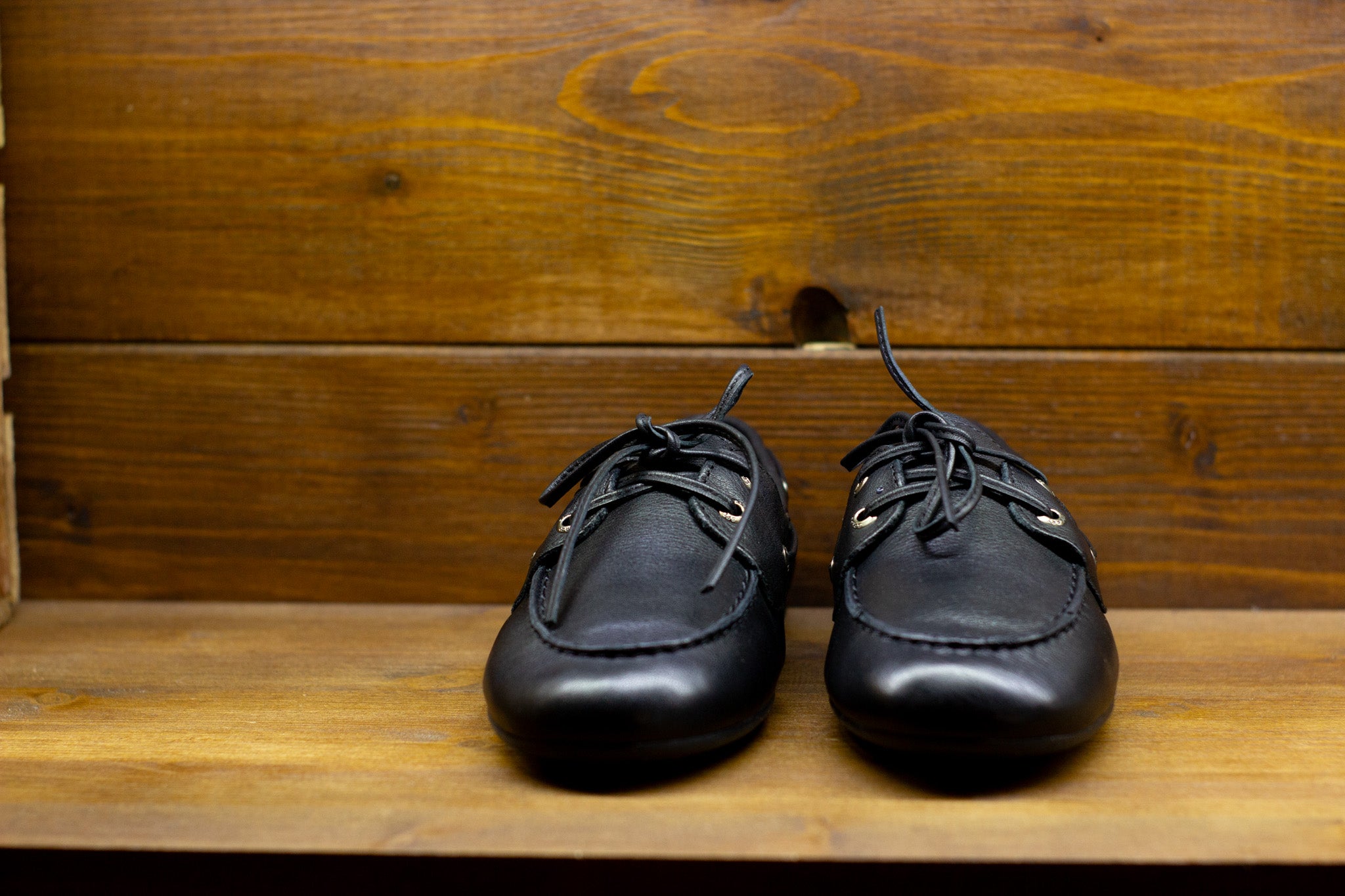 Slim Boat Shoes - Black Leather Tumbled