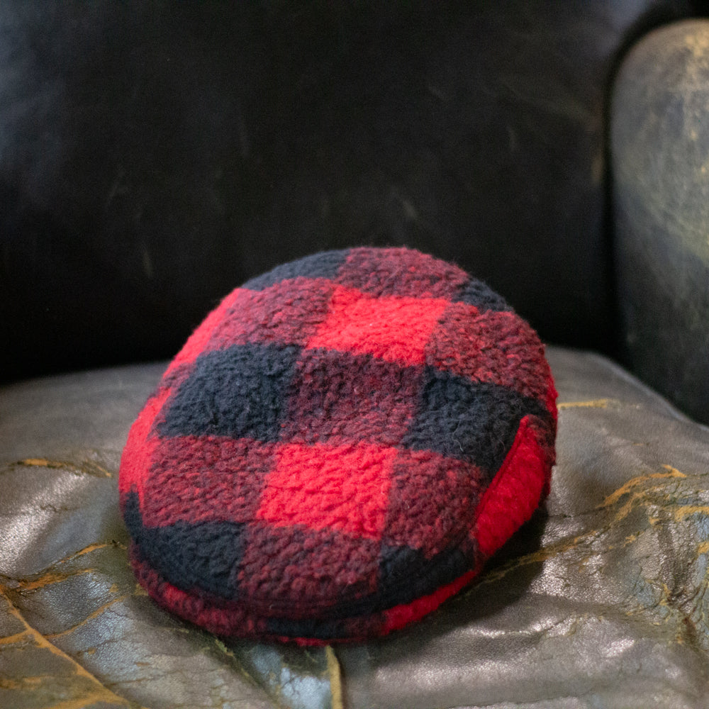 County cap- Bouclè Red