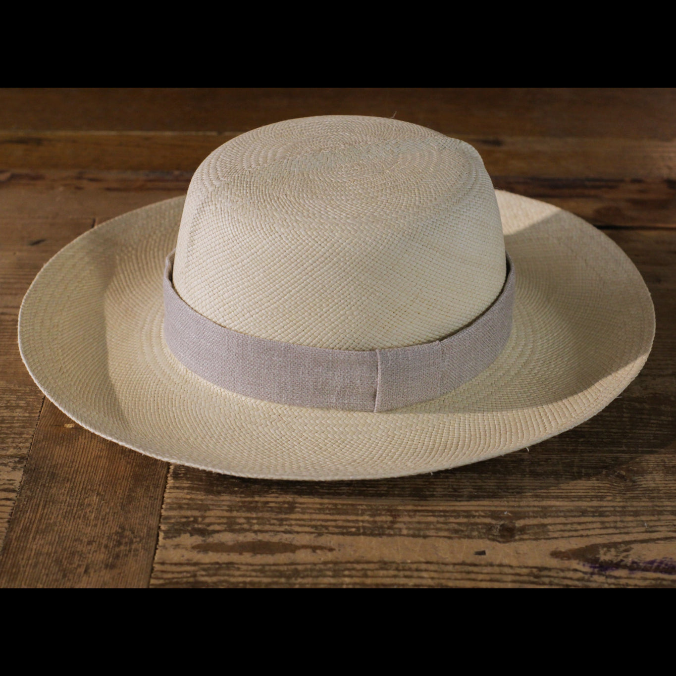 GENUINE SAFARI PANAMA - Cream Linen