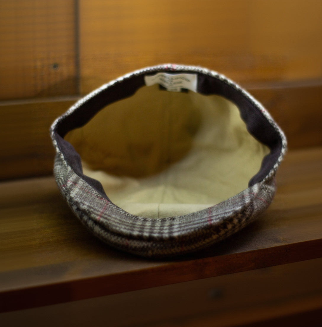 Driving Six -Check Brown AW25