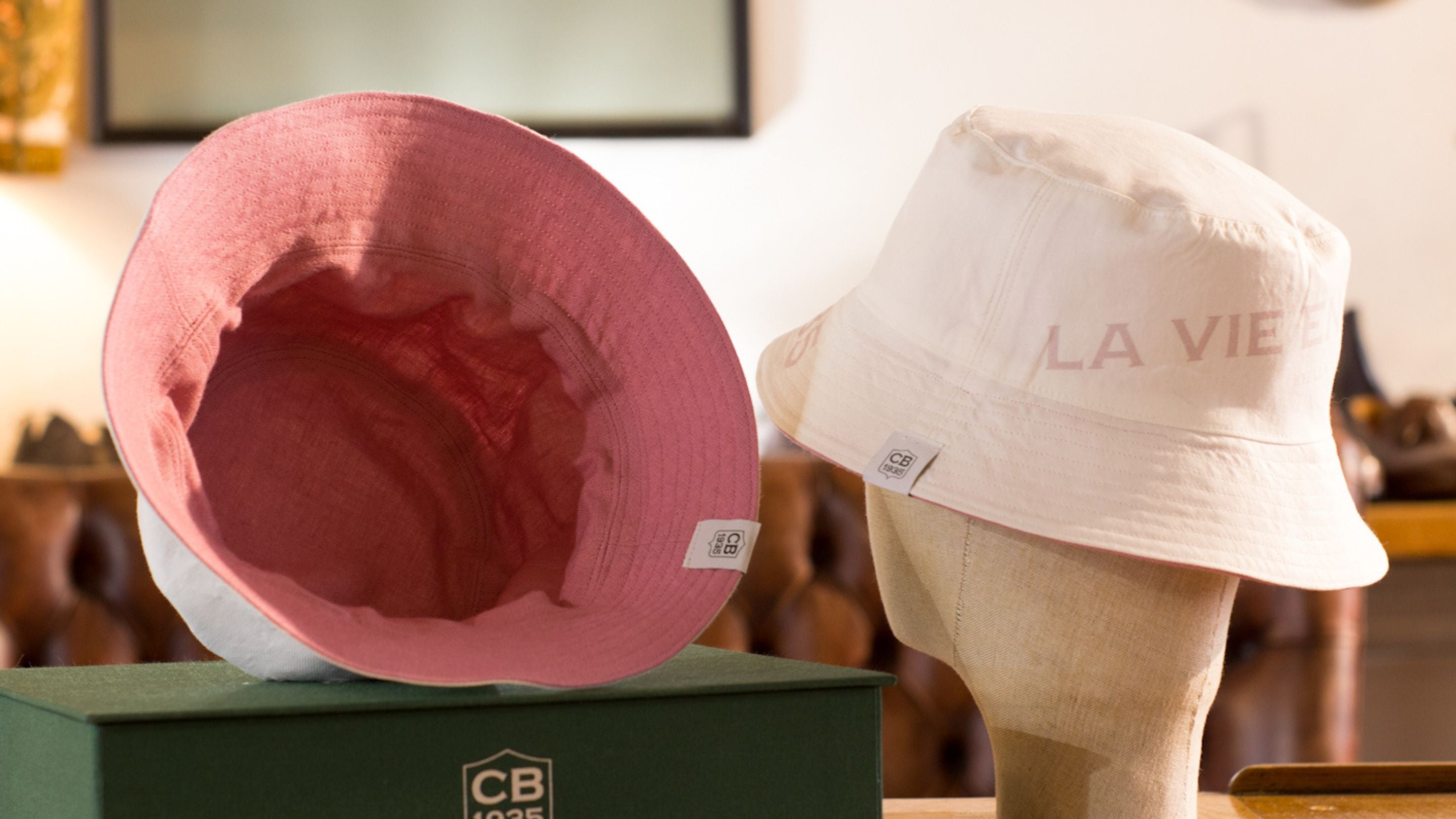 LA VIE EN ROSE - Cloche Limited Edition