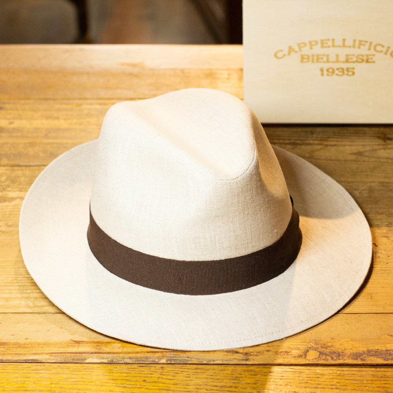 Fedora - Linen