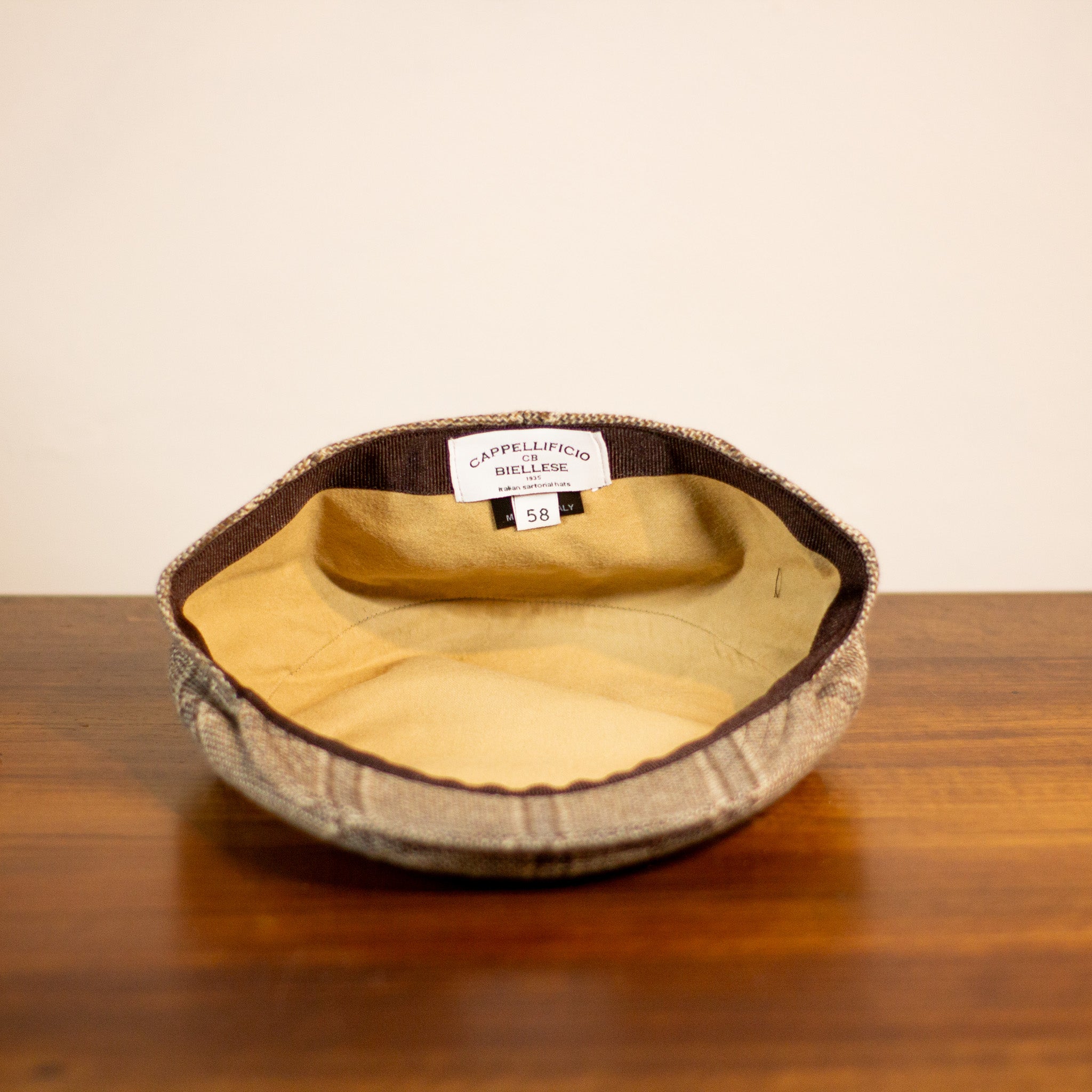 County Cap - Winter Check Beige VBC AW25